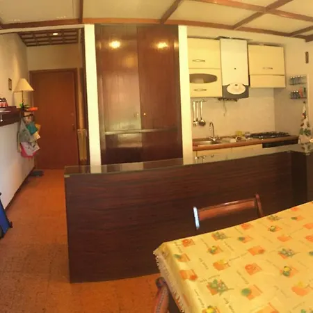 Giulia House
